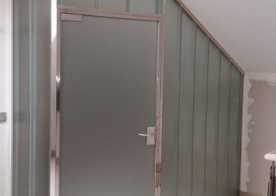 cierre de habitación con Uglass y puerta templada mate